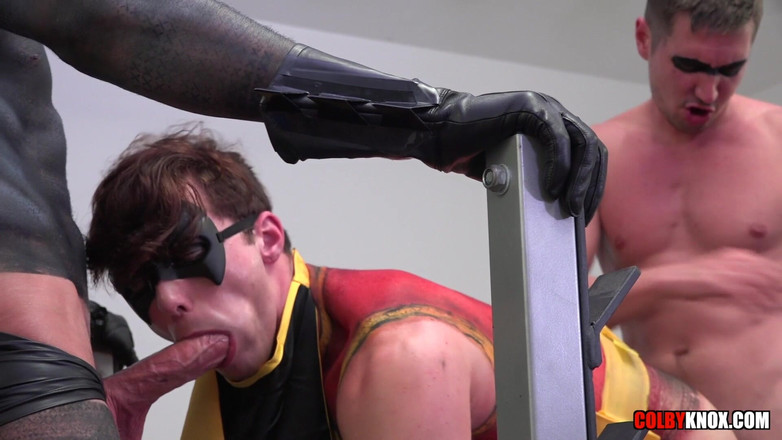 Colby Knox: Batman ve Robin gay porno parodisinin maceraları - bölüm 3