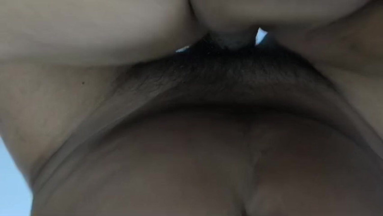 Milfcaliente69: Üvey oğlum götümü görmeyi seviyor, onu baştan çıkarıyorum, böylece yarağını vajinama...