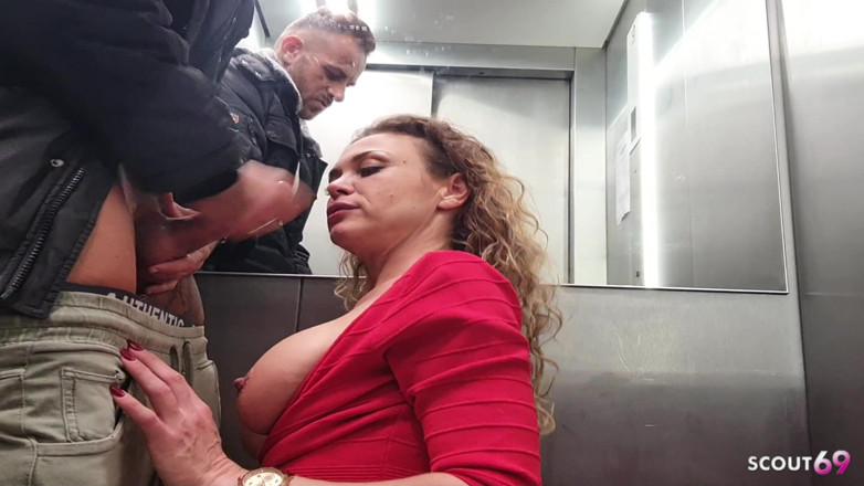 Scout69: Mamă sexy nemțoaică nimfomană este futută riscant de un străin în...