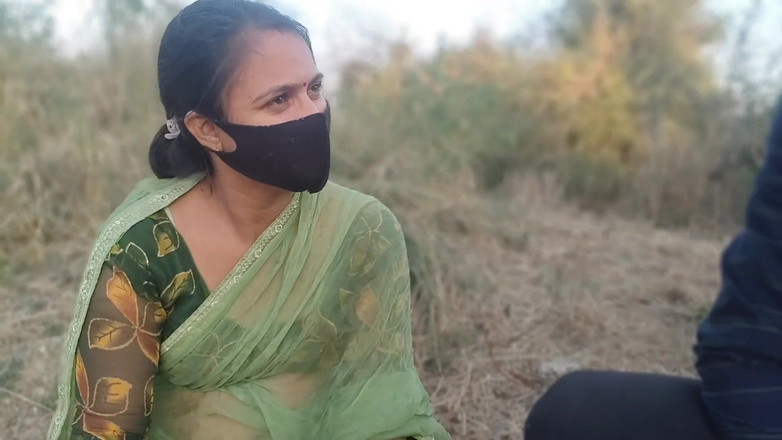 Fuckkkker: 음란한 농담을 듣고 농장에서 섹스, 풀 힌디어 오디오로 야외 준갈 섹스를 따먹어