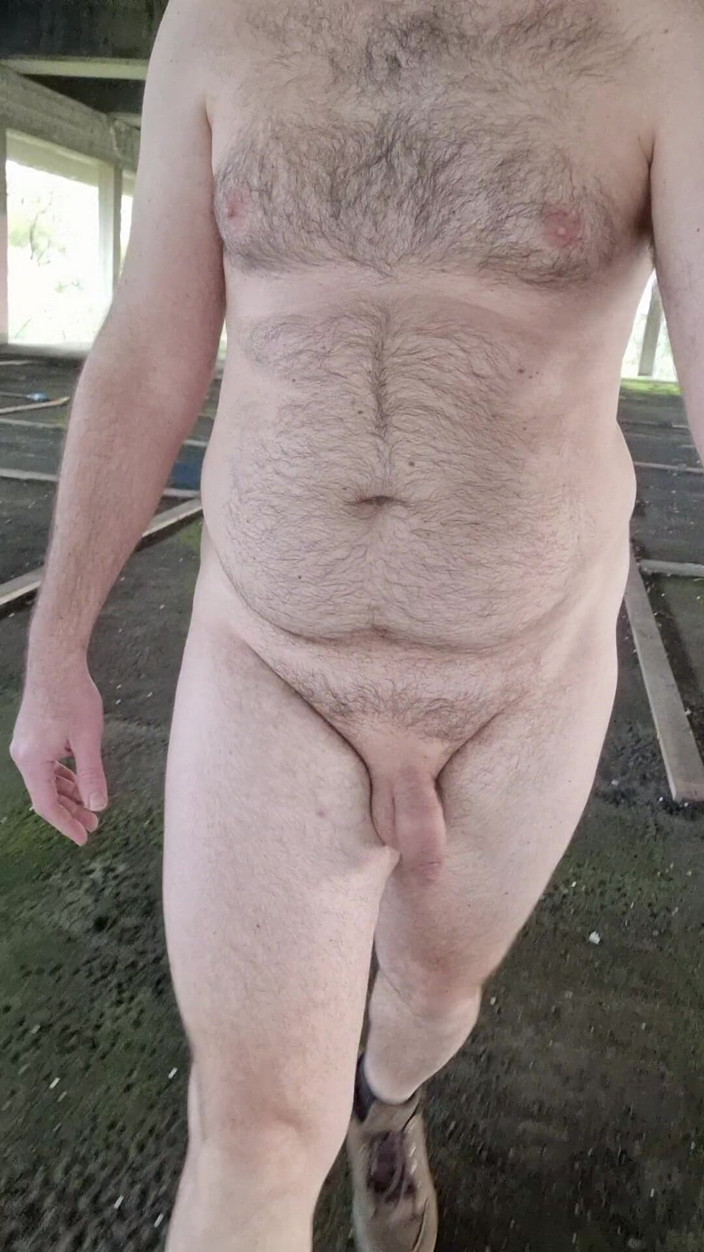 Mirko2589: Chodzenie nago