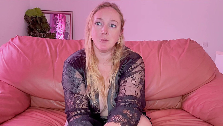 Kisicaxx: Povzbuzení malého penisu, sprosté řeči