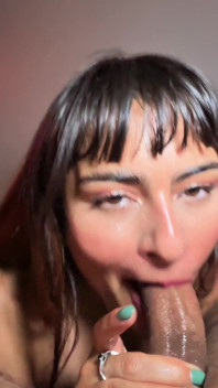 Blowjob sudut pandangan pertama selamba - deepthroat melampau dan faceblast yang kucap