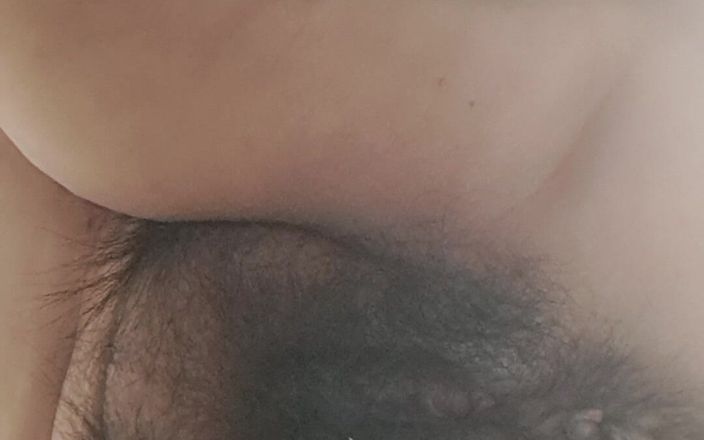 Mommy big hairy pussy: Mogen MILf böjd och kan spikas