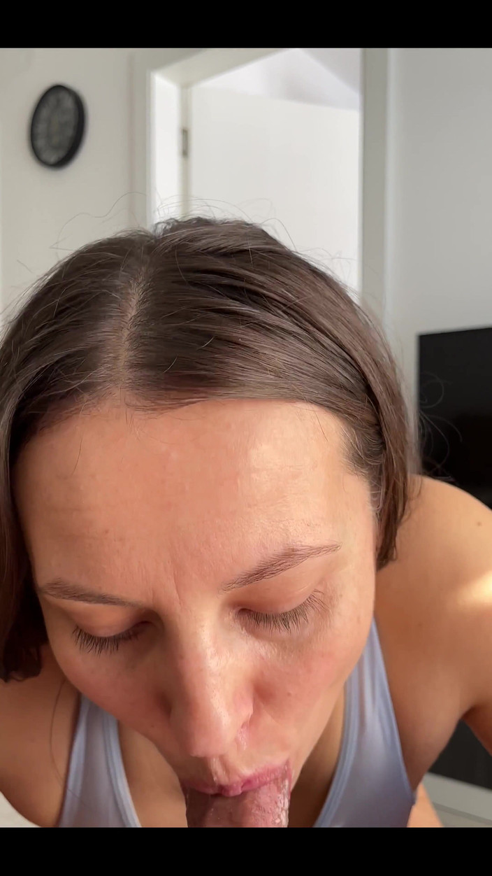 Crypto Mommy: Podívejte se na její roztomilou tvář a její záhyb, když...