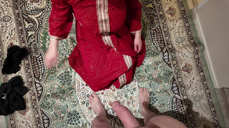 Qombol: Prsatá Velká MILF macecha šuká mého nevlastního syna
