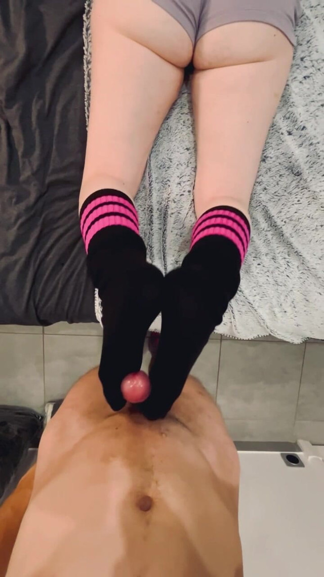 My Skater Tube Socks in the Heart of an Unforgettable Session (Carla and Charlie) My Skater Tube Socks in the Heart of an Unforgettable Session (Carla and Charlie)