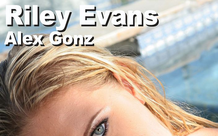 Edge Interactive Publishing: Riley Evans и Alex Gonz, минет с камшотом на лицо у бассейна