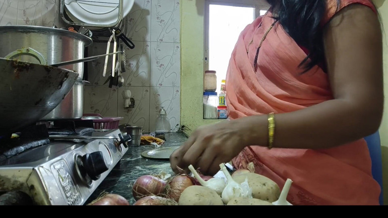 Mumbai Ashu: One Boy with Two Girl, Mumbai Ashu Champa and Raj