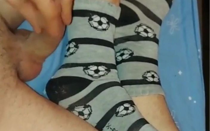 The college boy: Паренек мастурбирует в любительском видео