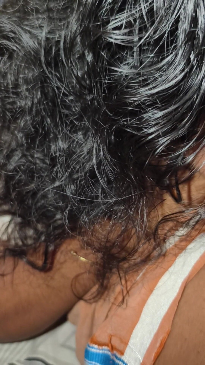 Realmallucouplevlog: Mallu varsha si sega con il fidanzato