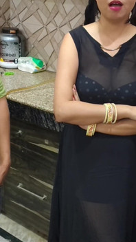 Indian Desi Bhabhi Fucked Hard by Her Devar in Kitchen Hindi