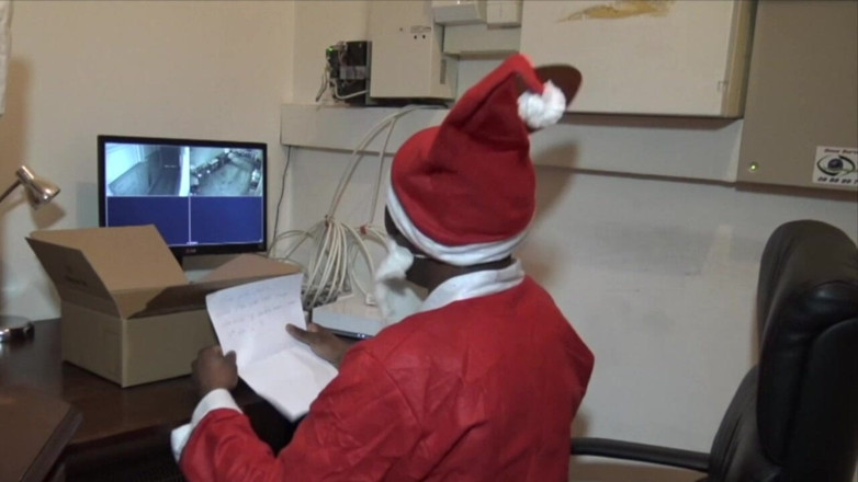 French bareback porn made in Paris: Fucked by 2 Santa Claus