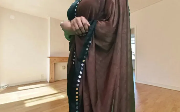 Monawife: Desi Bhabhi was made to drink dick and left after...