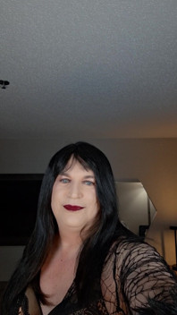 In a Hotel Waiting for My Bday Surprise!
