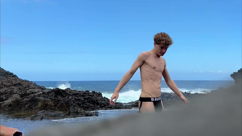 bleshporn: Ayden Brooks работает с Tim Blesh на улице