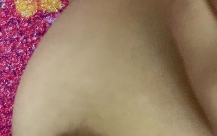 Riya mickey: 섹스할 수 있는 피트니스 모델