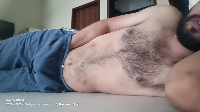 Rajasthani-old-lover: Masturbación de chico joven