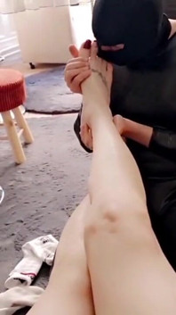 Jilat kaki saya 2