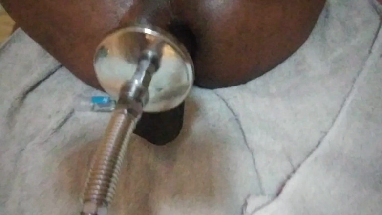 Truestarr: Sex Machine Fucks Me to Orgasm