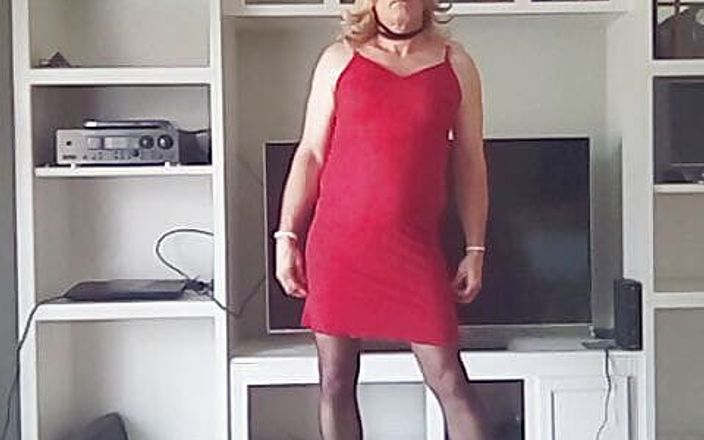 Cindy&#039;s crossdressing playhouse: Travestiet Cindy houdt van plezier hebben
