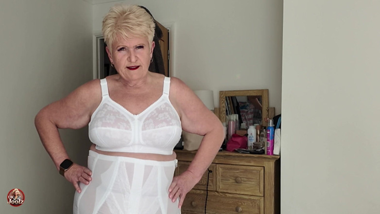 Uk Joolz: My New Triumph Doreen Bra