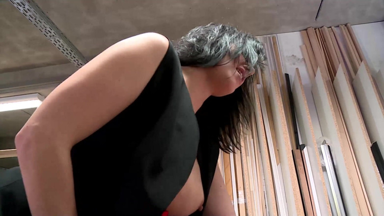 Deutschland porn: Sexy wants to ride my cock