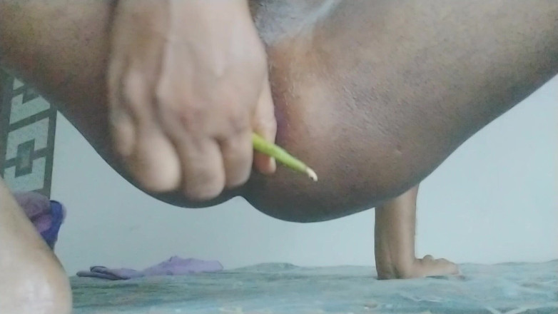 Raju fucker: Strech My Ass