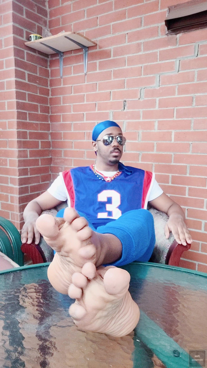 Soft Soleman: Meneo y mis pies masculinos (2025)