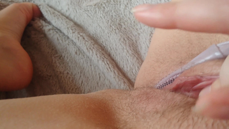 NaughtyCeleste: ชักว่าวแล้วแตกในกางเกงในเปียกๆ