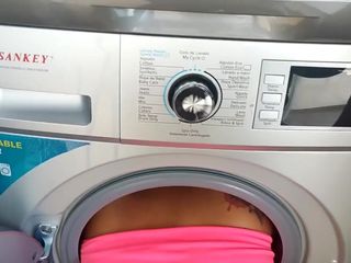 Maruchel Gomez: Ik kwam vast te zitten in de wasmachine en ik...