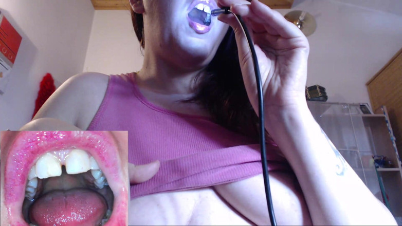 Nicoletta Embassi: Giantess Devour Exploration
