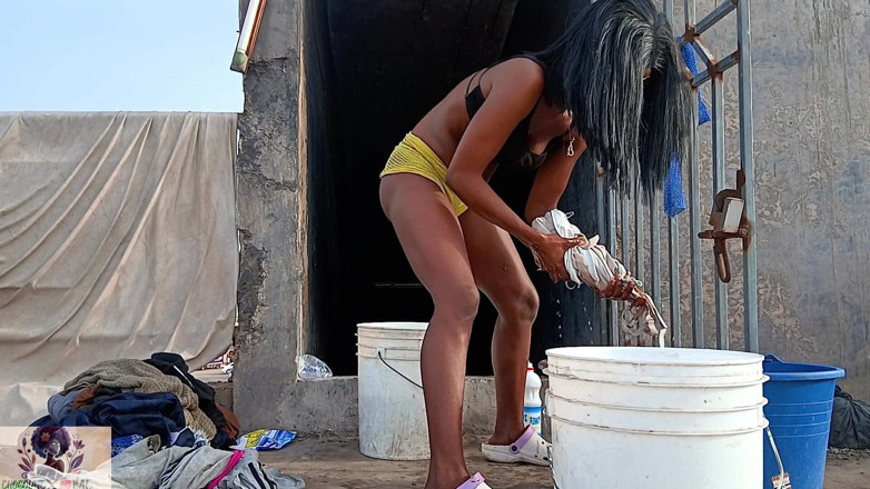 Naturelle Chocolat: Washing My Daddy's Clothes After Her Fucked the Piss Out...