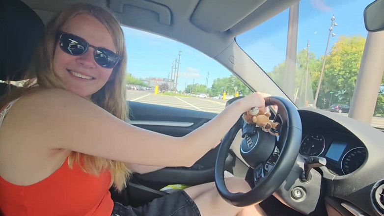 Bikergirl_97: Shoppen Im Einkaufszentrum Mit Grossem Dildo Und Orgasmus!