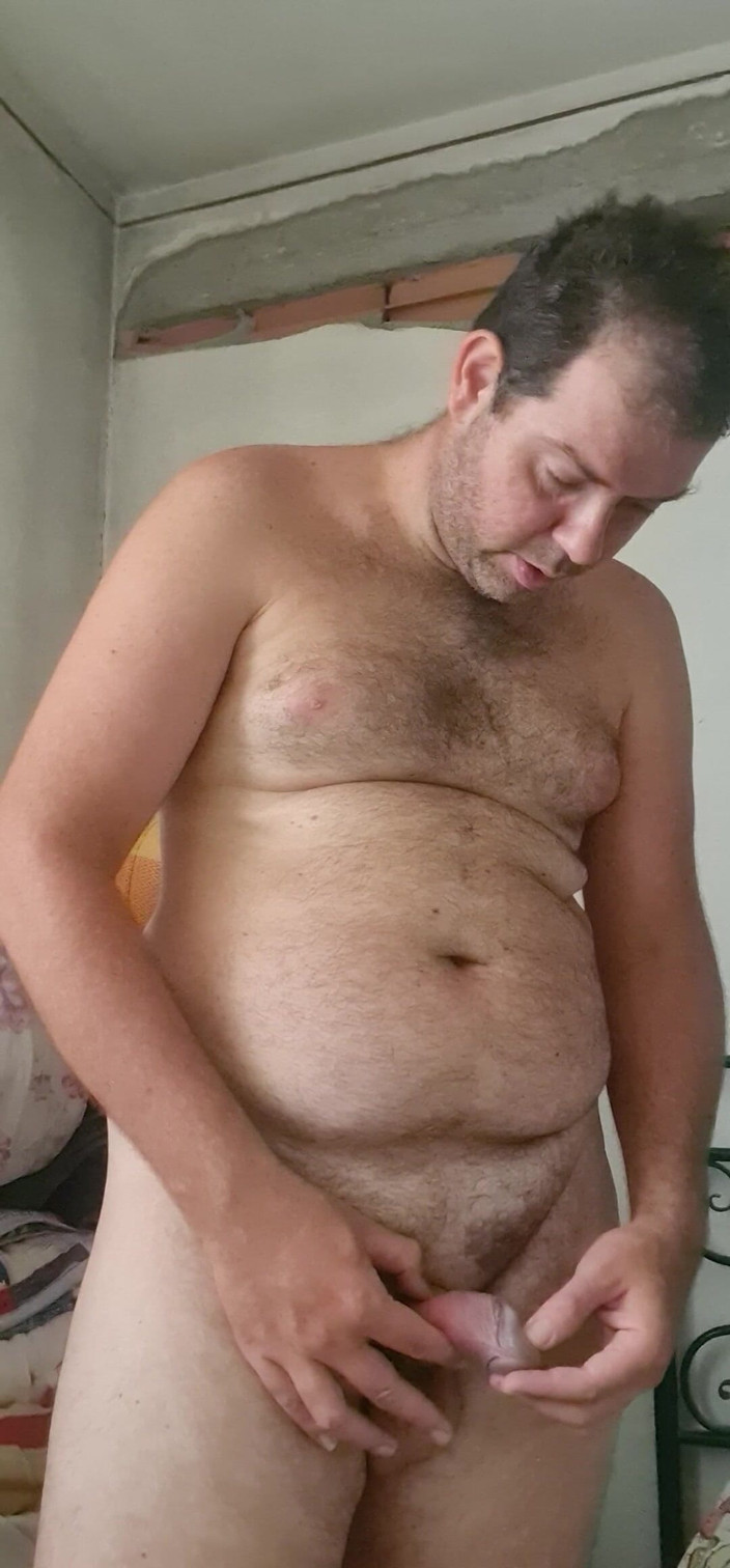 Mirko2589: Nahý kluk v místnosti