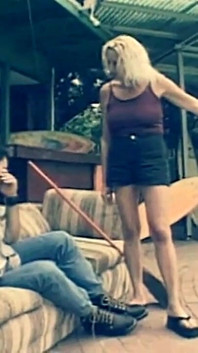 Vintage Porno tlusté ženy v domácnosti s chlupatou kundičkou ošukaná velkým ptákem v bazénu