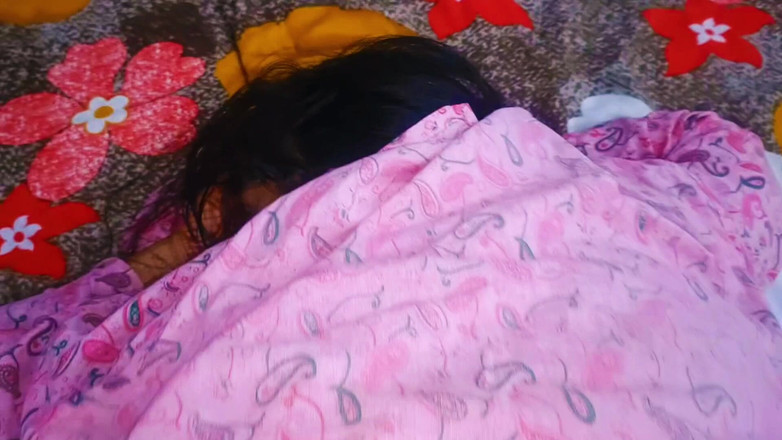 Catchybusty: Bhabhiji desi mahukan seks tegar di biliknya dengan kawan ayah...