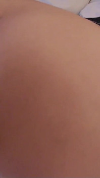 선생님에게 따먹히는 털이 무성한 보지의 대학 아시아 십대 Kana