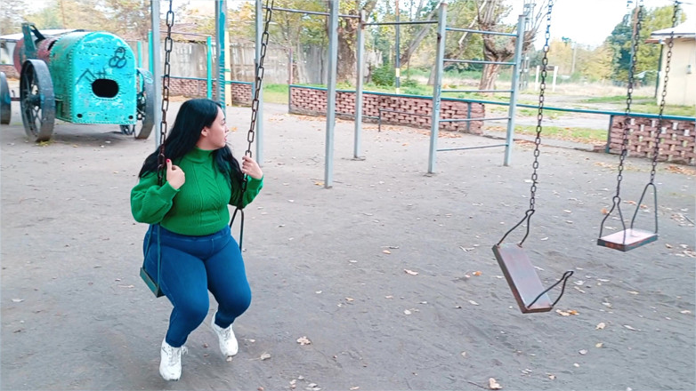 BBW Kelly Mom: Můžeš mi pomoci houpat, zlato? Tlač mě silněji zezadu