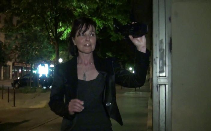 Max Casanova: On filme sa belle-mère en train de se filmer pour...