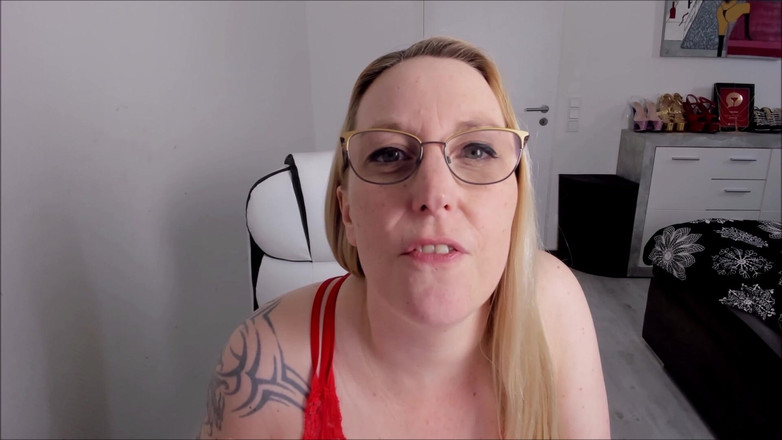 Sally Secret: Будь ласка, будь ласка, трахни мою пизду!! 