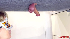 AnnyCandyPainboy: Dominatrix boxeando en su esclava bolas easycbtgirl