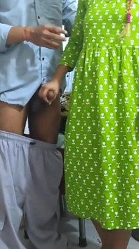 Indische stiefzus Ki Chut Leli Desi stiefbroer Ne,