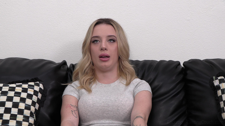 Backroom Casting Couch: Nova garota descobre que está se inscrevendo para anal e...