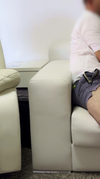 Gegenseitige masturbation mit ehefrau und freches mädchen von nebenan - lautes stöhnen und vier echte orgasmen