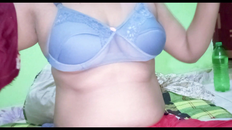 Angel Surovi Lata: Deshi Bhabhiko Lolipop Deke Cudai Kiya Part_01