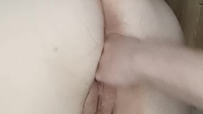 Zona901: Fisting fucks my pussy with my hand