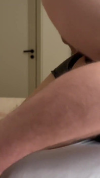 BDSM submisivní asijská manželka v svazovacím oblečení tvrdě šuká