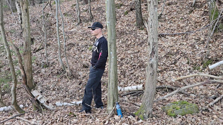 boyzxy212: Outdoor Sex in the Woods with My Gay Slut - He...