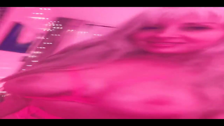 PaintedRose: Sie wissen, dass sie hinter den großen hintern der stiefmutter...